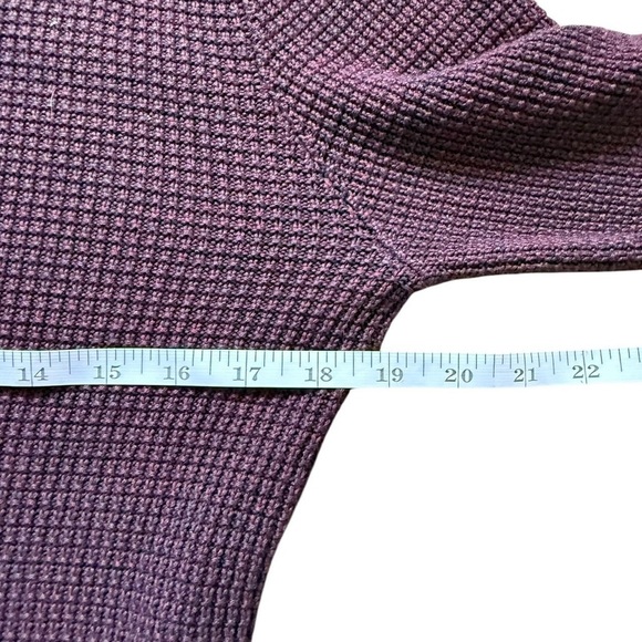 A173- XS Men's H&M Purple crewneck sweater with a relaxed fit #indie - Picture 4 of 5